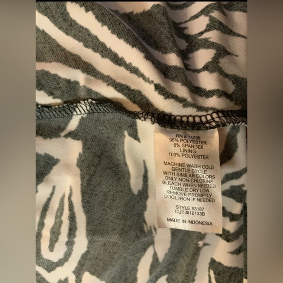 Intermission Dress - Picture 5 of 6